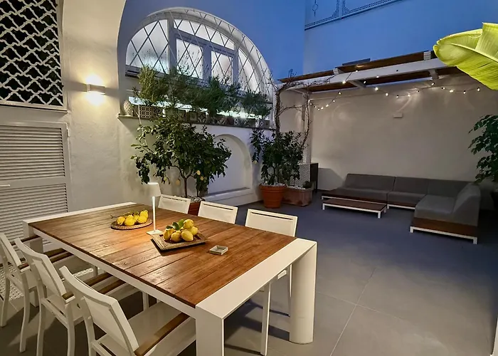 Casa Flavia * アナカプリ